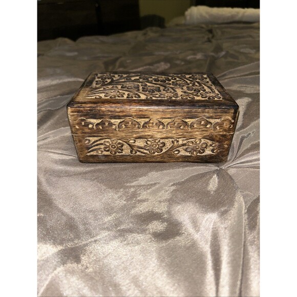 Floral Carved Handcrafted Wooden Box 4x6" Cards Coins Herbs Trinket Jewelry Gift - Picture 2 of 5